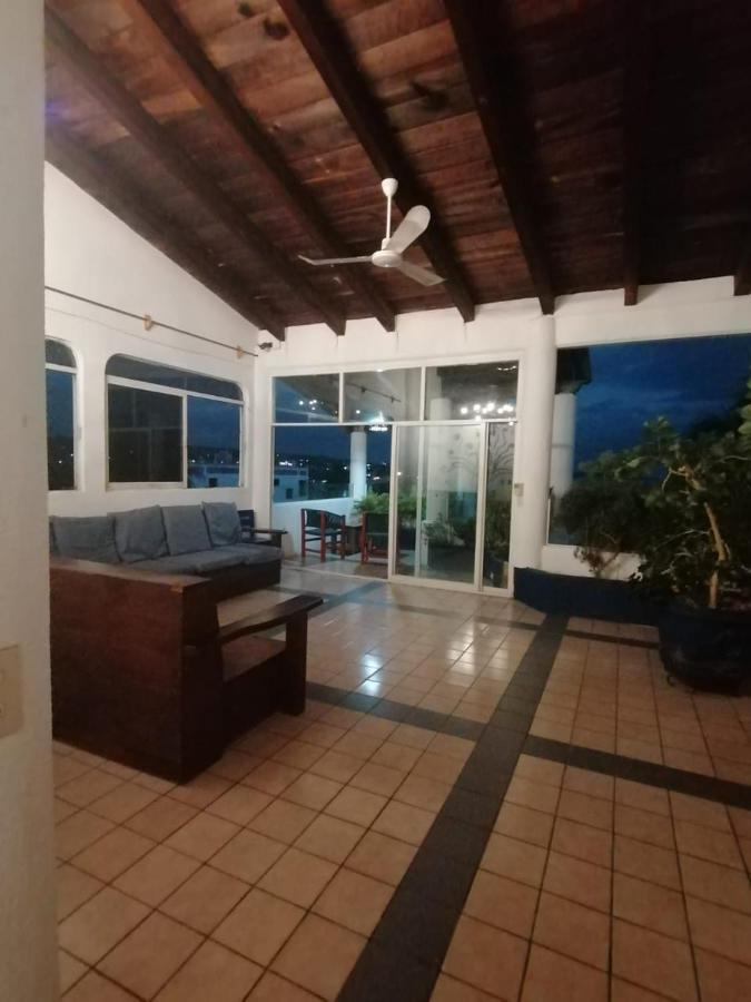 Hotel & Hostal Mayflower Puerto Escondido  Exterior foto