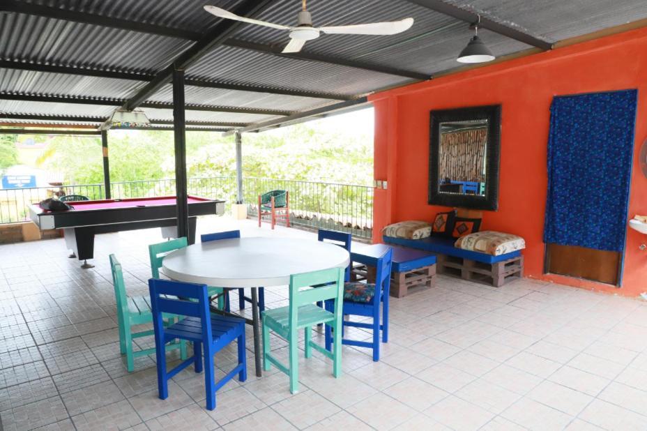 Hotel & Hostal Mayflower Puerto Escondido  Exterior foto
