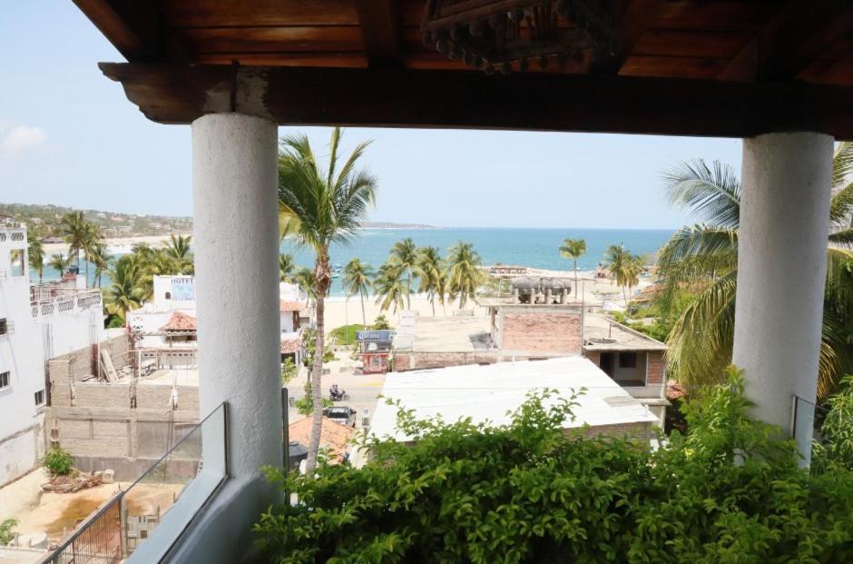 Hotel & Hostal Mayflower Puerto Escondido  Exterior foto